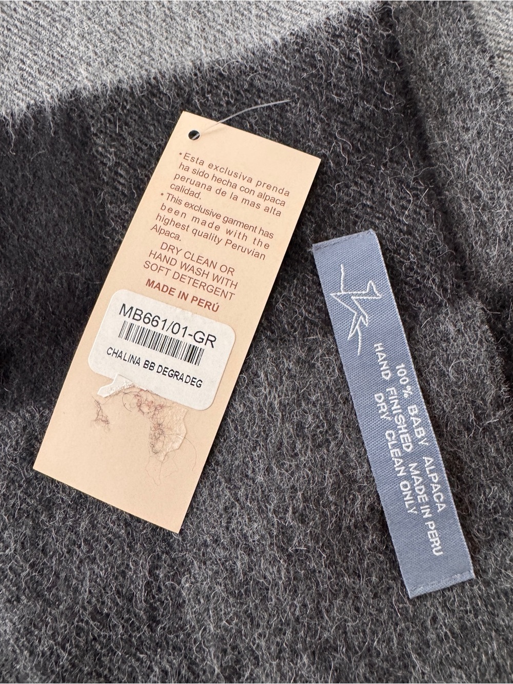 All Alpaca 100% Baby Alpaca Plaid Scarf Black Gray Made in Peru NWT - Picture 8 of 9